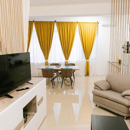 Chic Studio Bukares Bagian luar foto