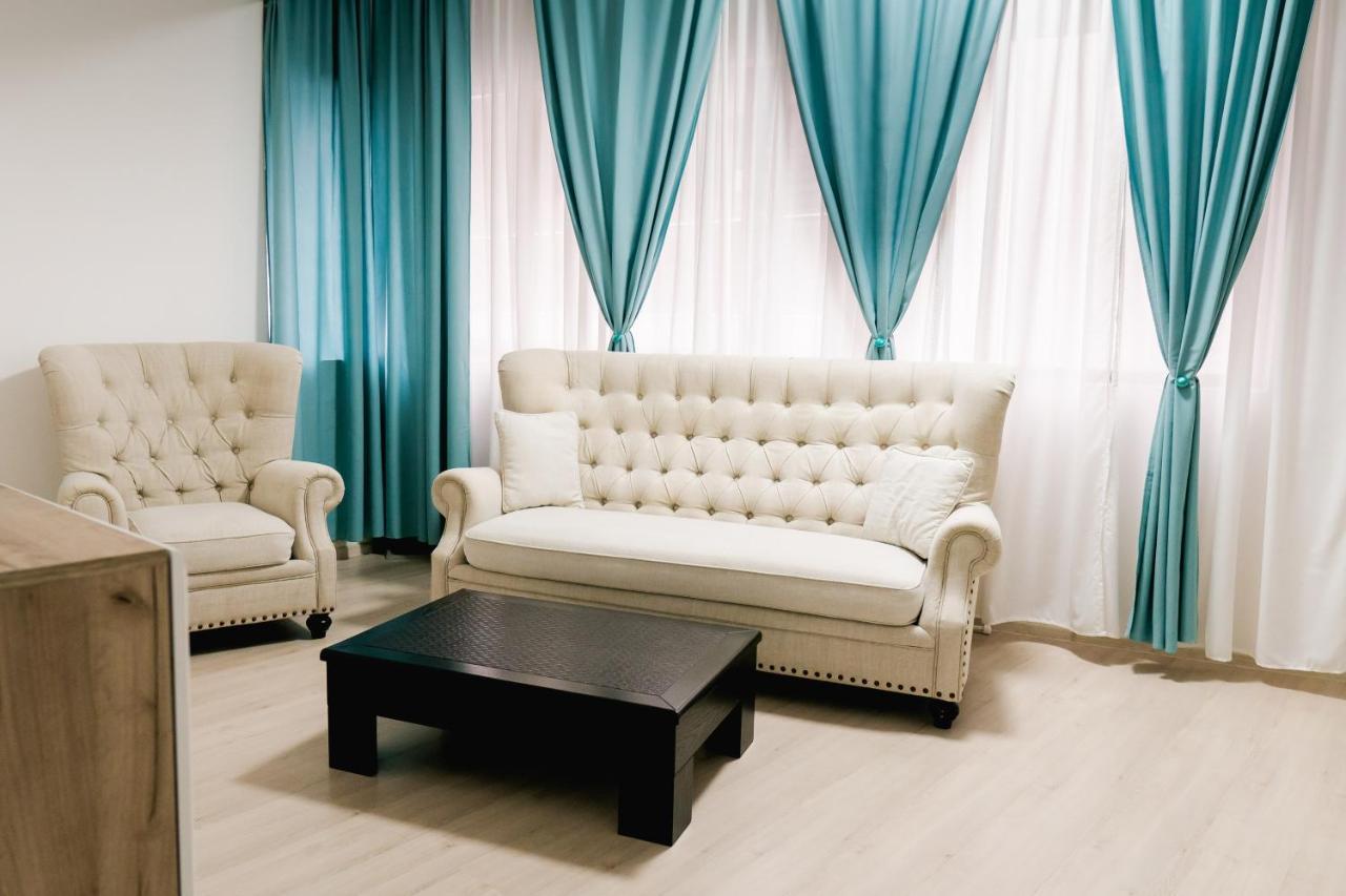Chic Studio Bukares Bagian luar foto
